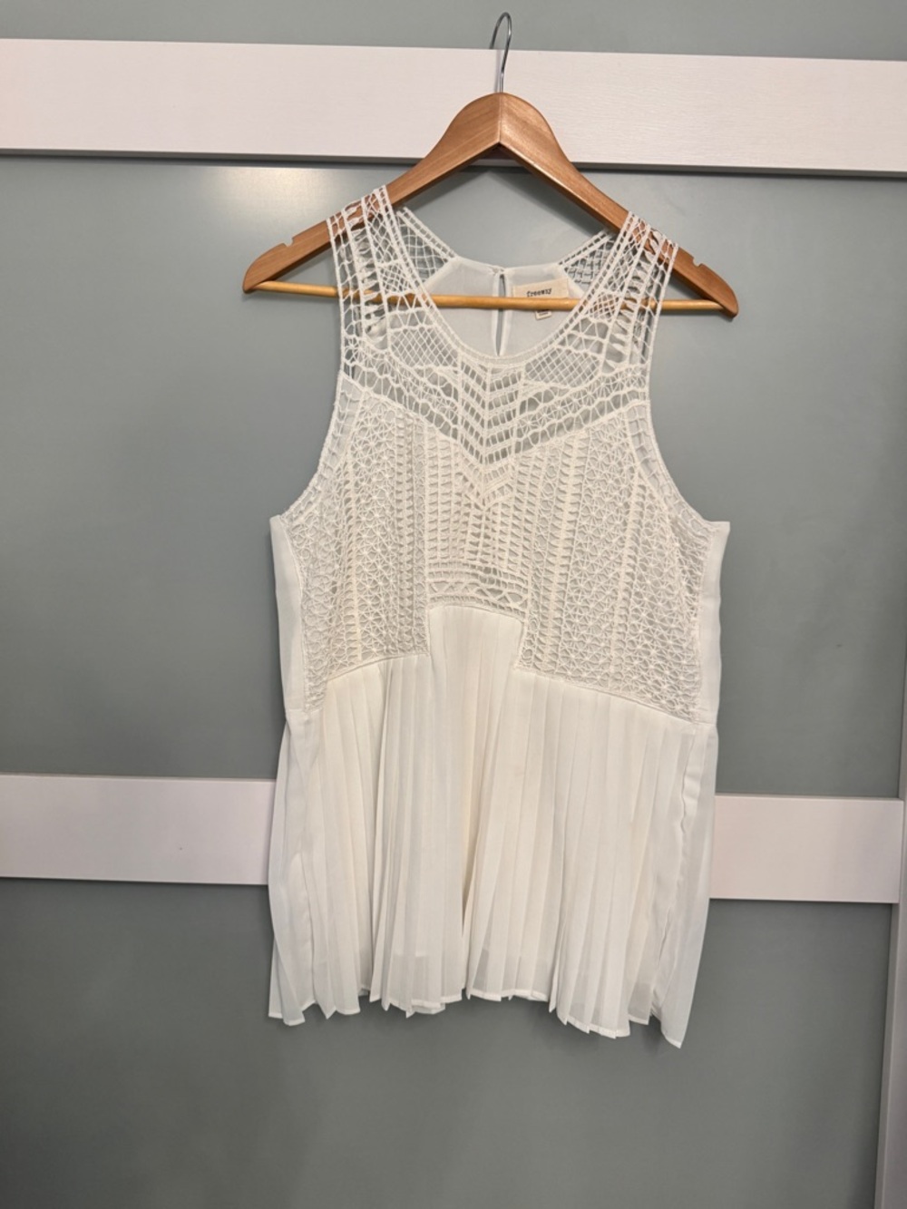 Freeway White Crochet Lace & Pleated Camisole